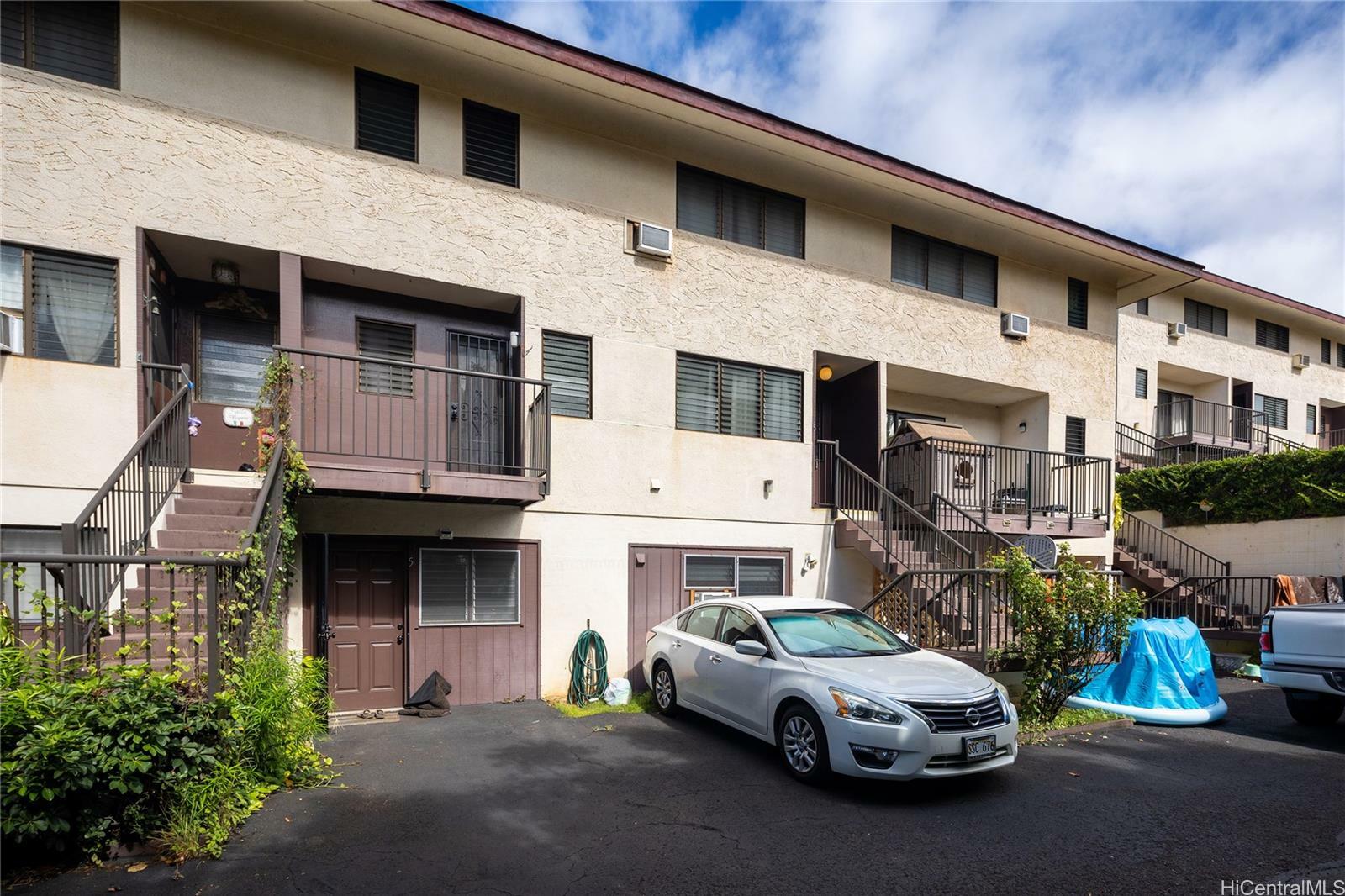 Property Photo:  98-356 Kaonohi Street 10/380  HI 96701 