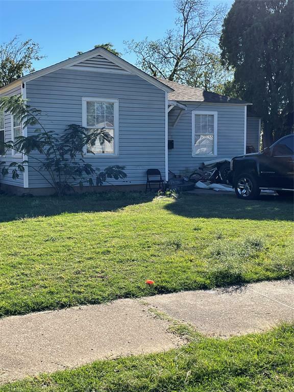 Property Photo: 4726 March Avenue TX 75209
