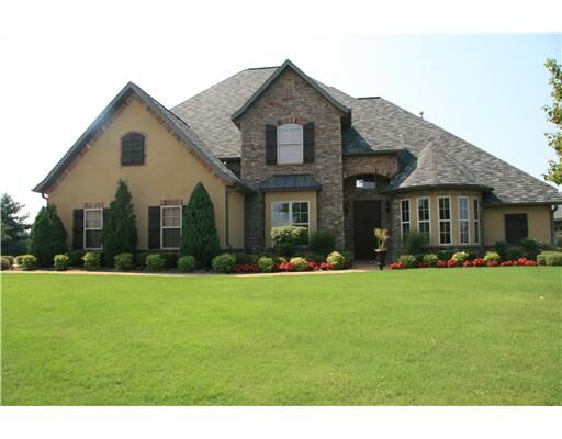 Property Photo:  28 Windsor Drive  AR 72758 