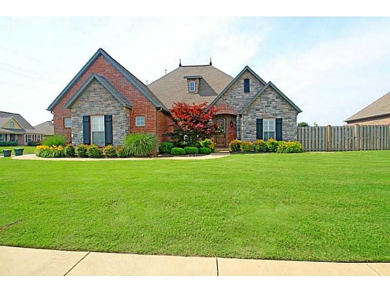 Property Photo: 3602 W Laney Street AR 72758