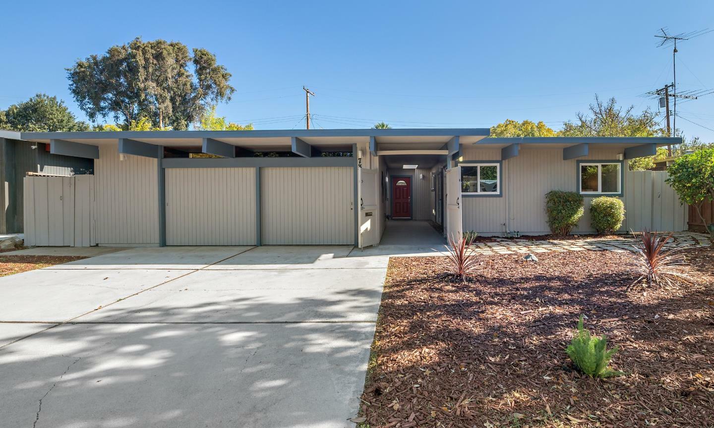 Property Photo: 734 Maplewood Avenue CA 94303