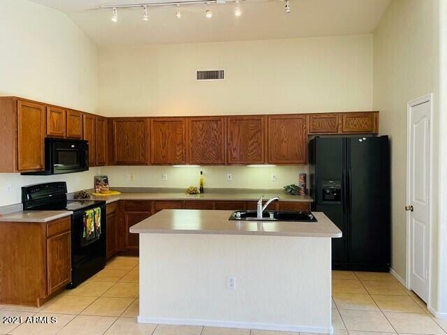 Property Photo:  637 E Redondo Drive  AZ 85296 