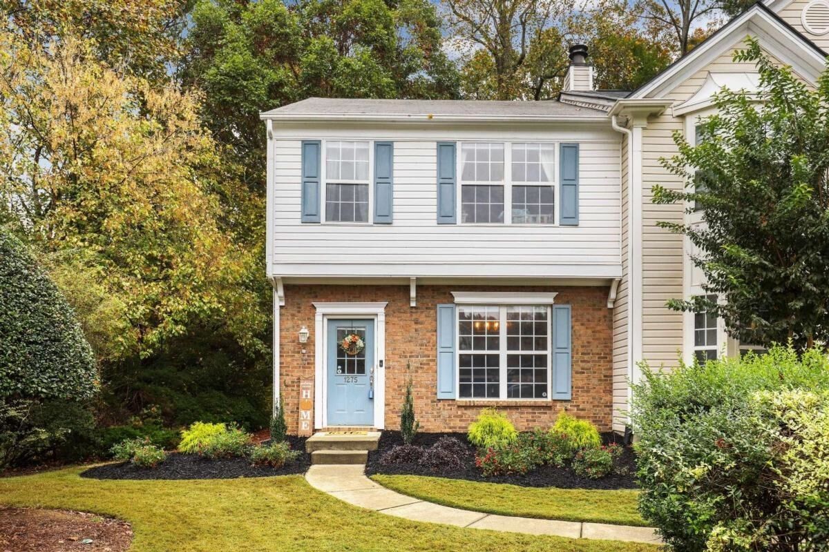 Property Photo:  1275 Whitestone Ridge  GA 30005 