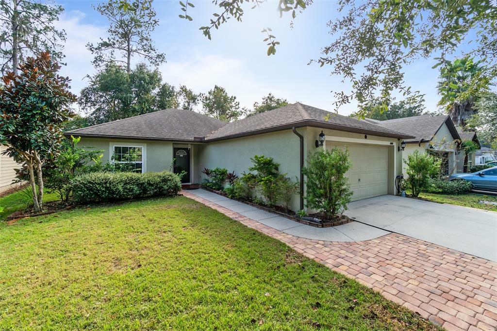 Property Photo:  5025 NW 81st Avenue  FL 32653 