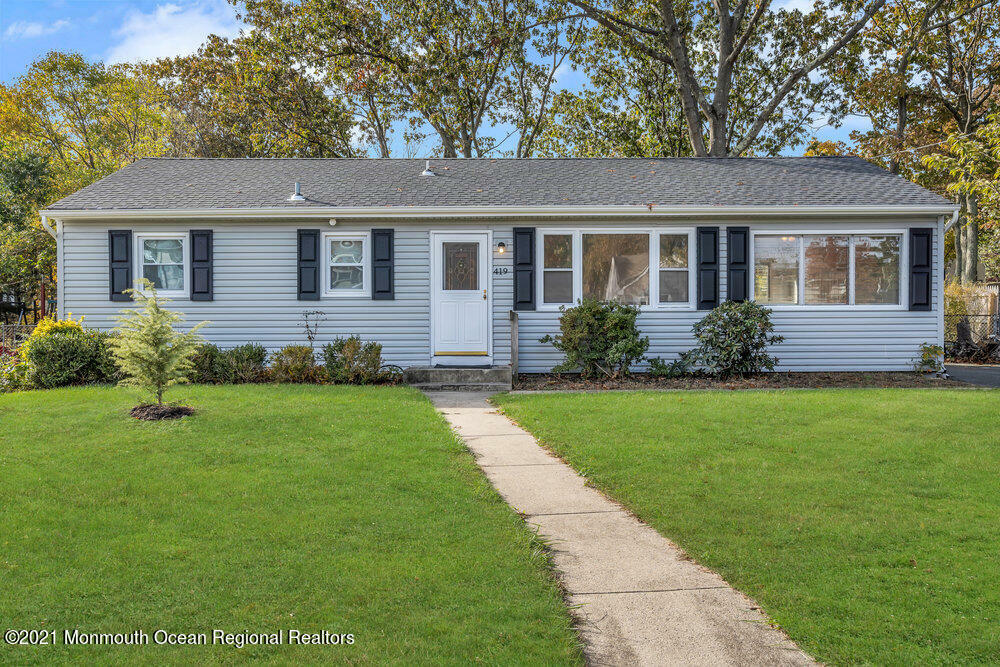 Property Photo:  419 Macarthur Drive  NJ 08724 