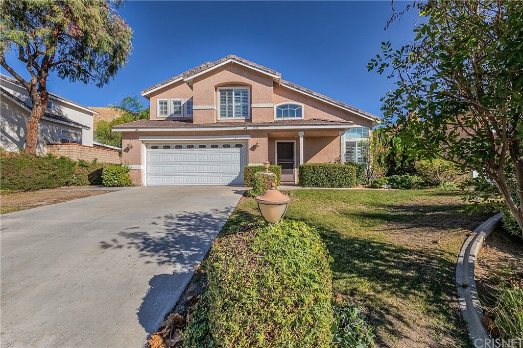 Property Photo: 30316 Sunrose Place CA 91387