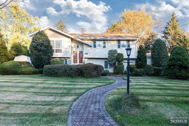 Property Photo:  620 Lamanna Drive  NJ 07675 