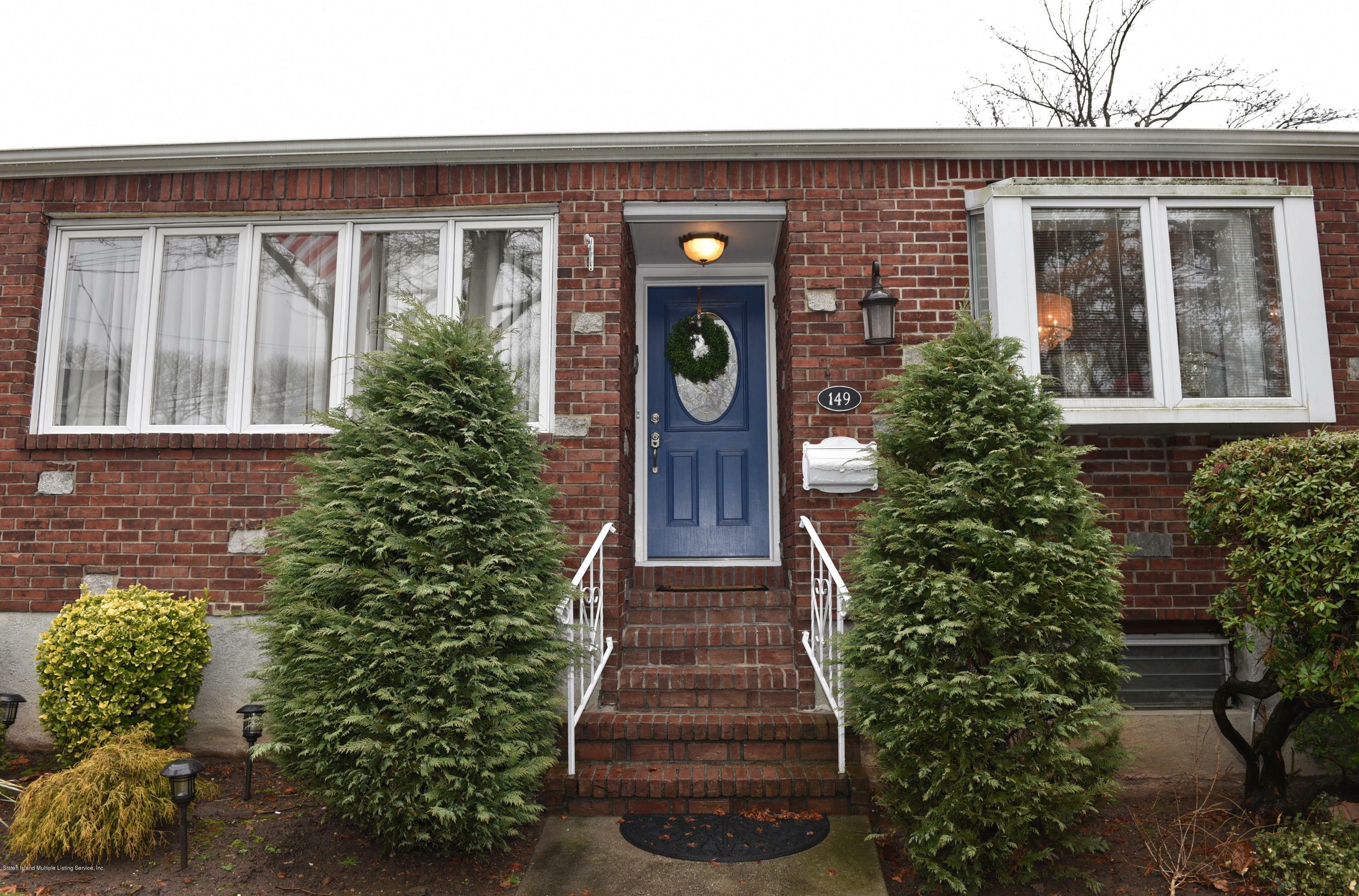 Property Photo:  149 Bache Avenue  NY 10306 