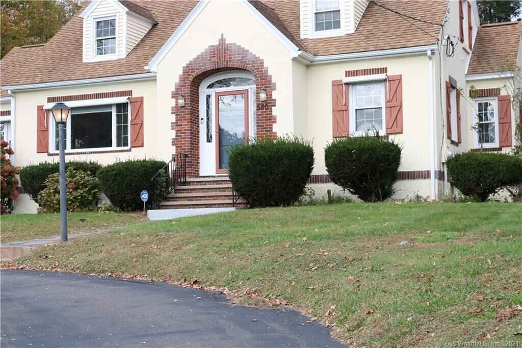 Property Photo: 580 Middletown Avenue CT 06473