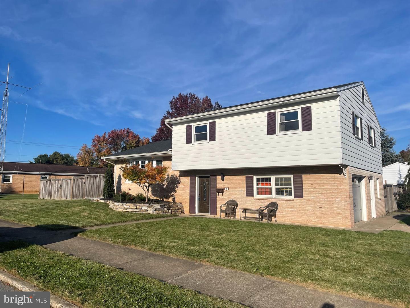 Property Photo:  4 S West Ave  PA 17011 