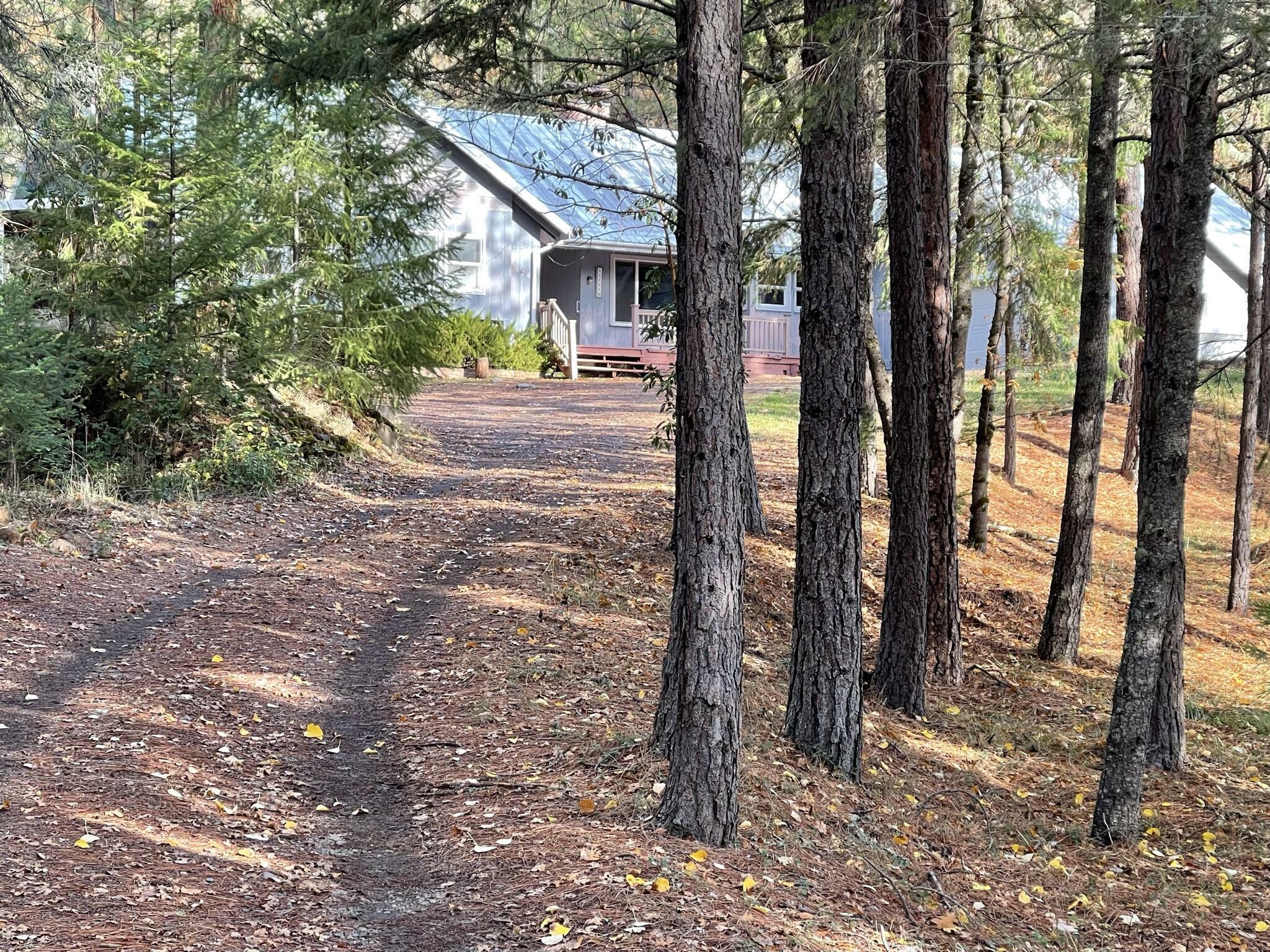 Property Photo:  41055 Highway 62  OR 97536 