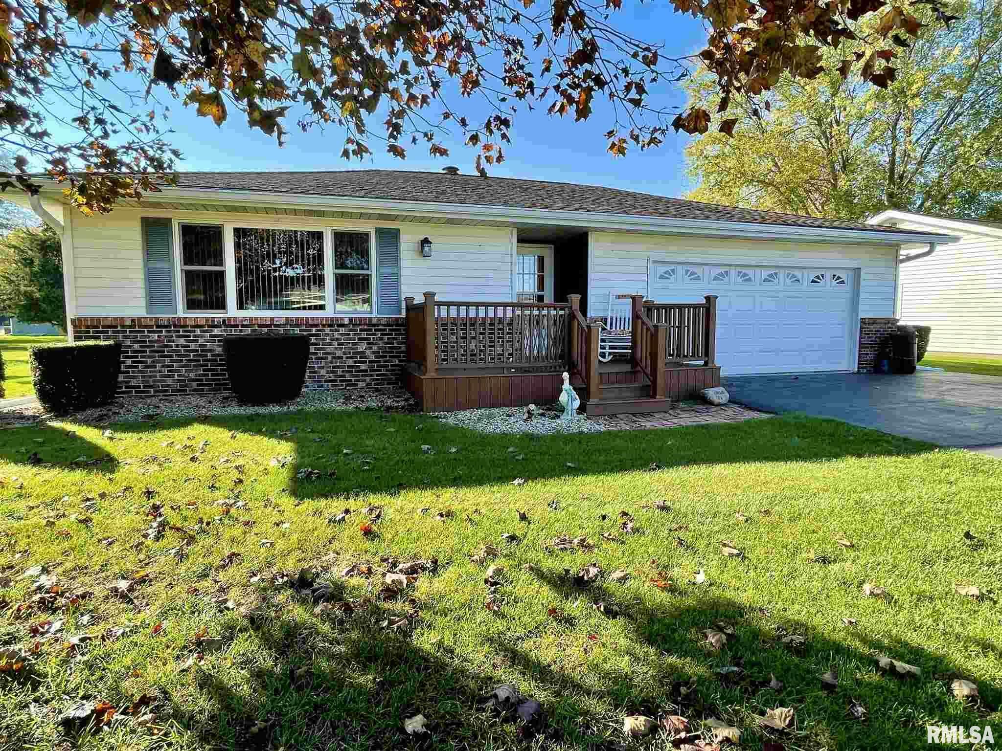 Property Photo:  176 Westview  IL 61448 