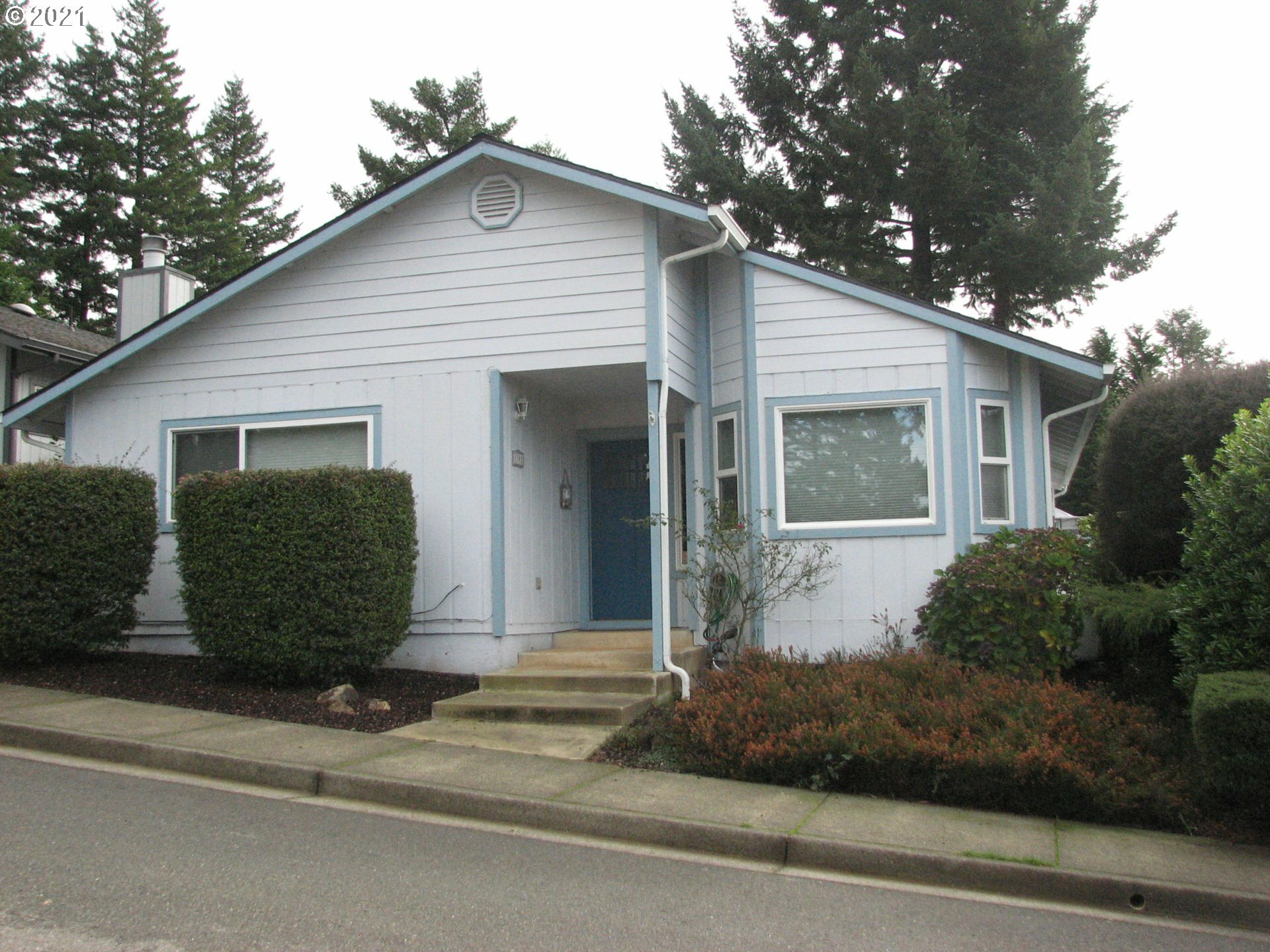 Property Photo:  1302 Seacrest Ln  OR 97415 