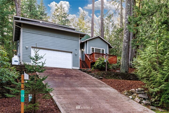 Property Photo:  12 Kinglet Ct  WA 98229 