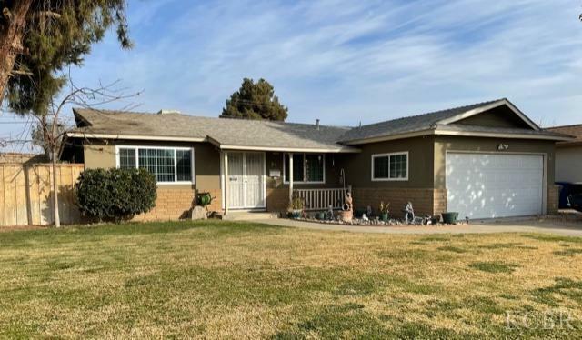 94 W Deodar Lane  Lemoore CA 93245 photo