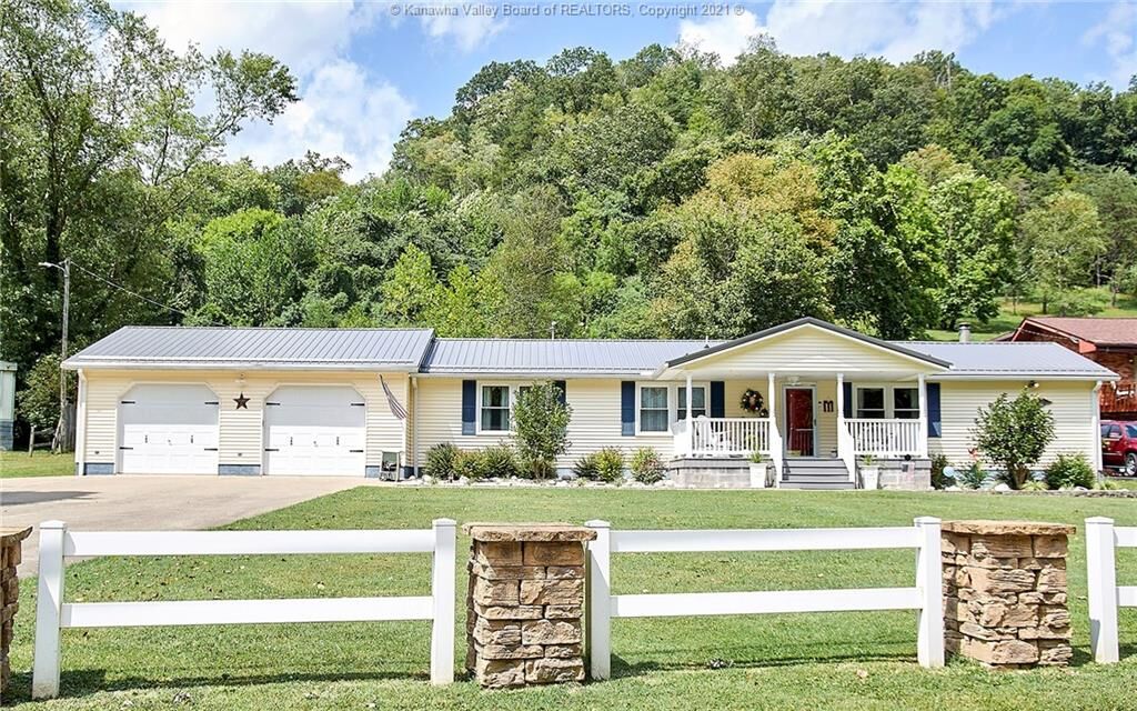 Property Photo: 1808 Sugar Creek Drive WV 25387
