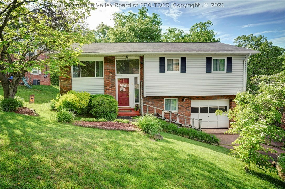 Property Photo: 110 Norwood Road WV 25143