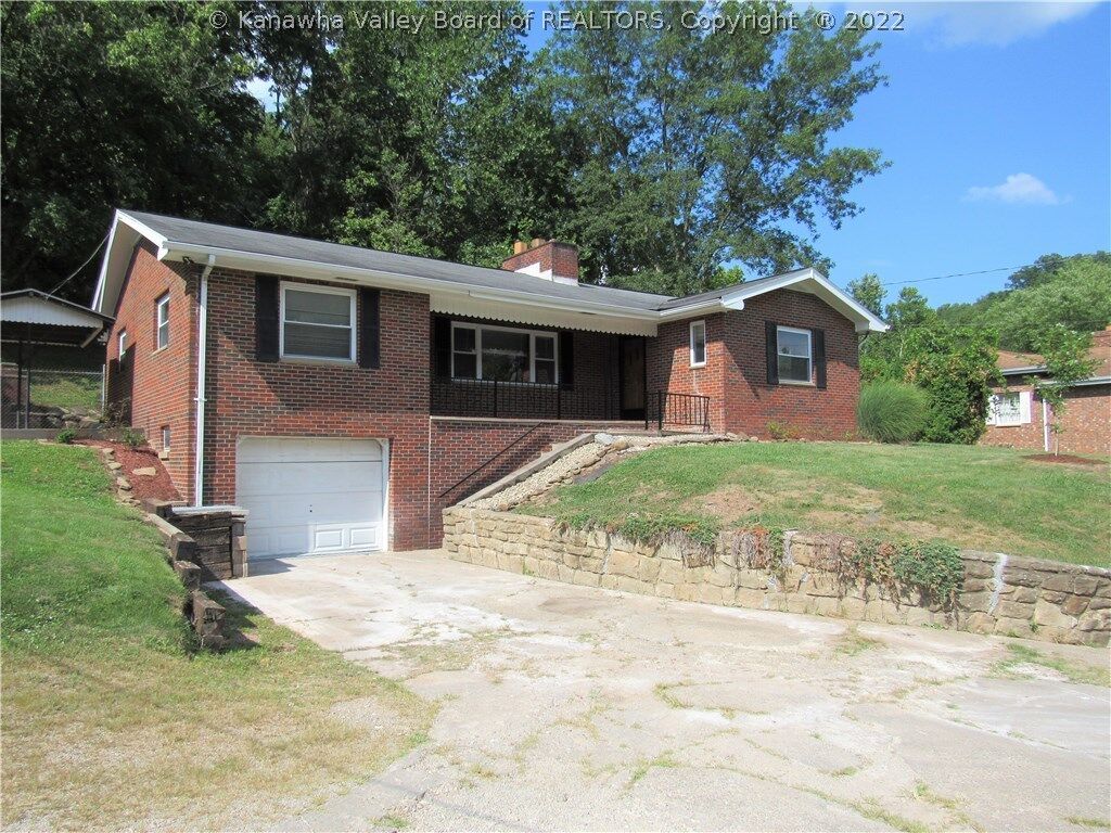 Property Photo:  2295 Roxalana Road Road  WV 25064 