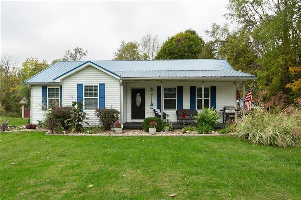 Property Photo:  220 Gettysburg  IN 46121 