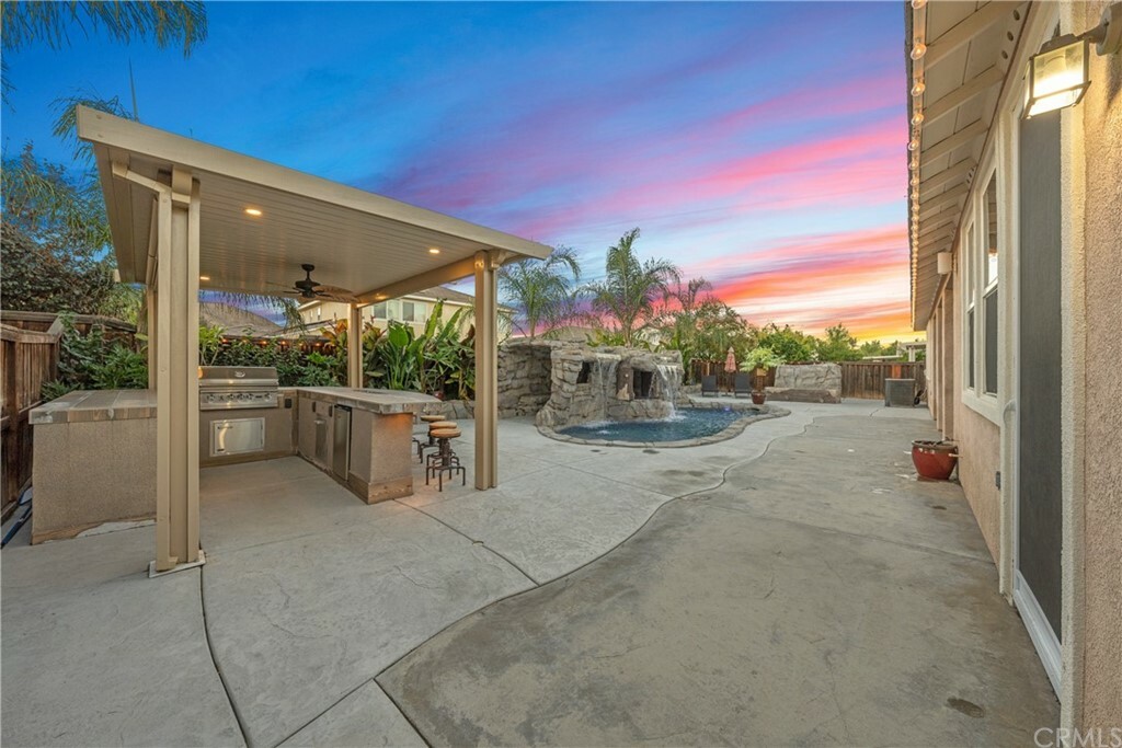 Property Photo:  27985 Breakwater Court  CA 92585 