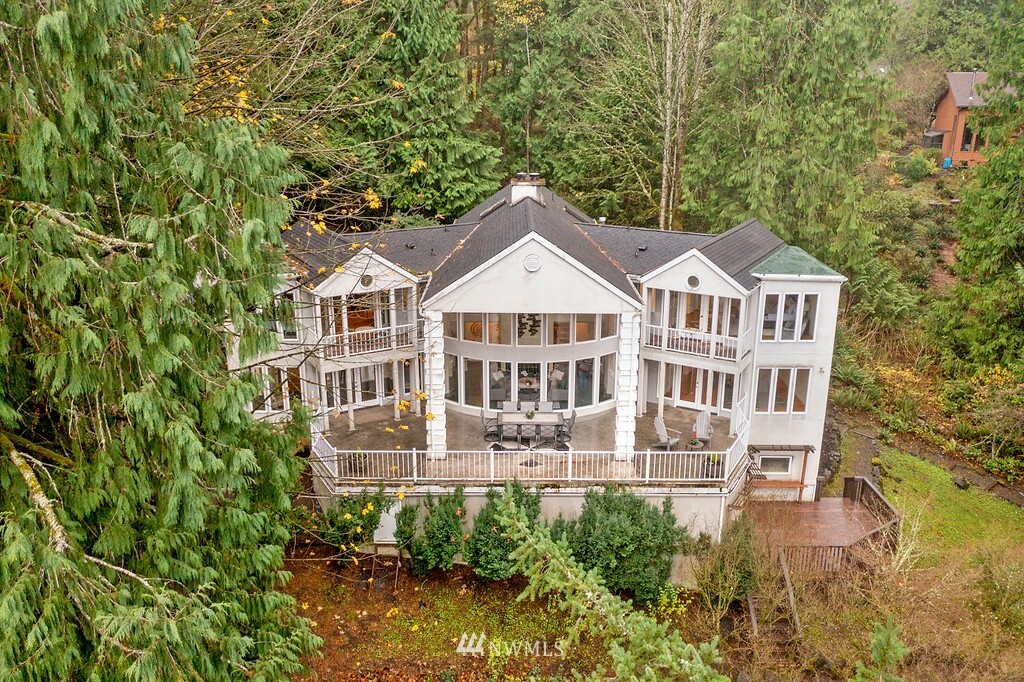 Property Photo:  34038 SE 56th Street  WA 98024 