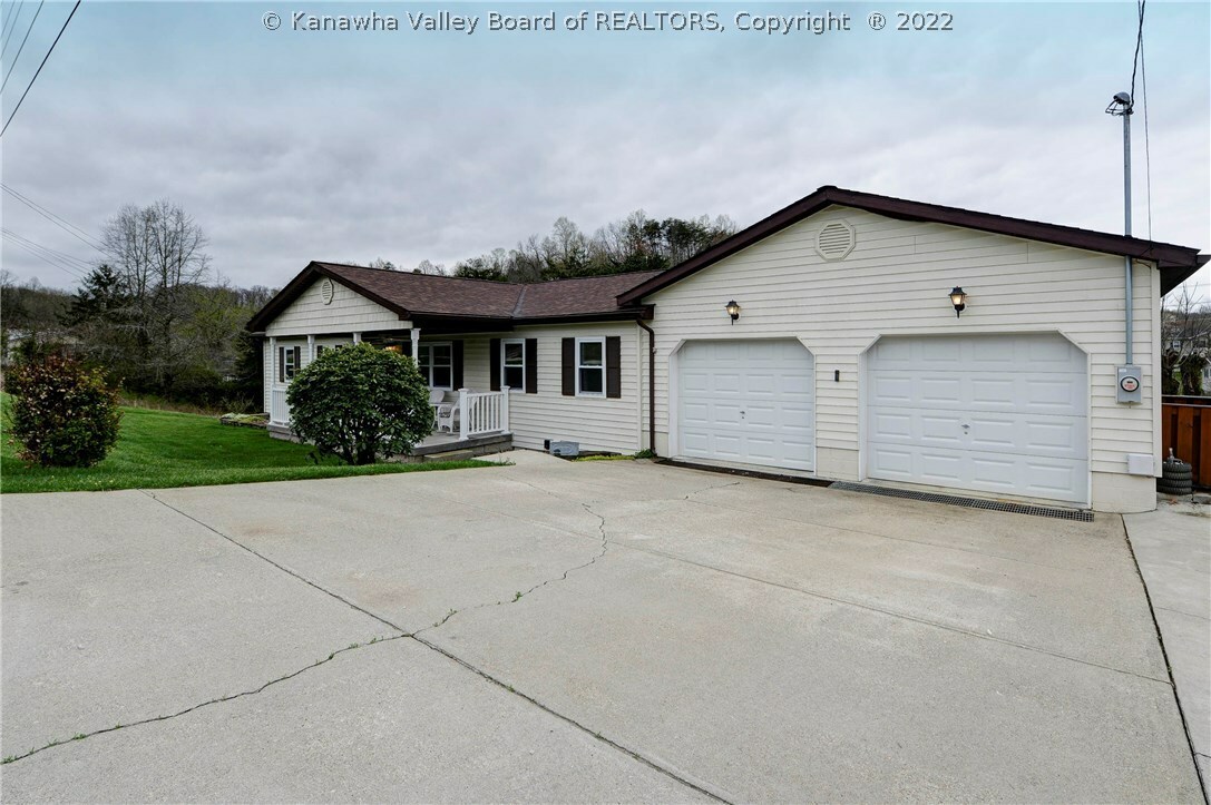 Property Photo: 1045 Helen Drive WV 25526