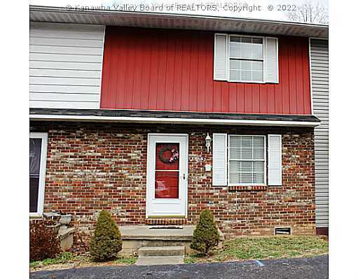 Property Photo: 5027 St Patrick Circle WV 25313