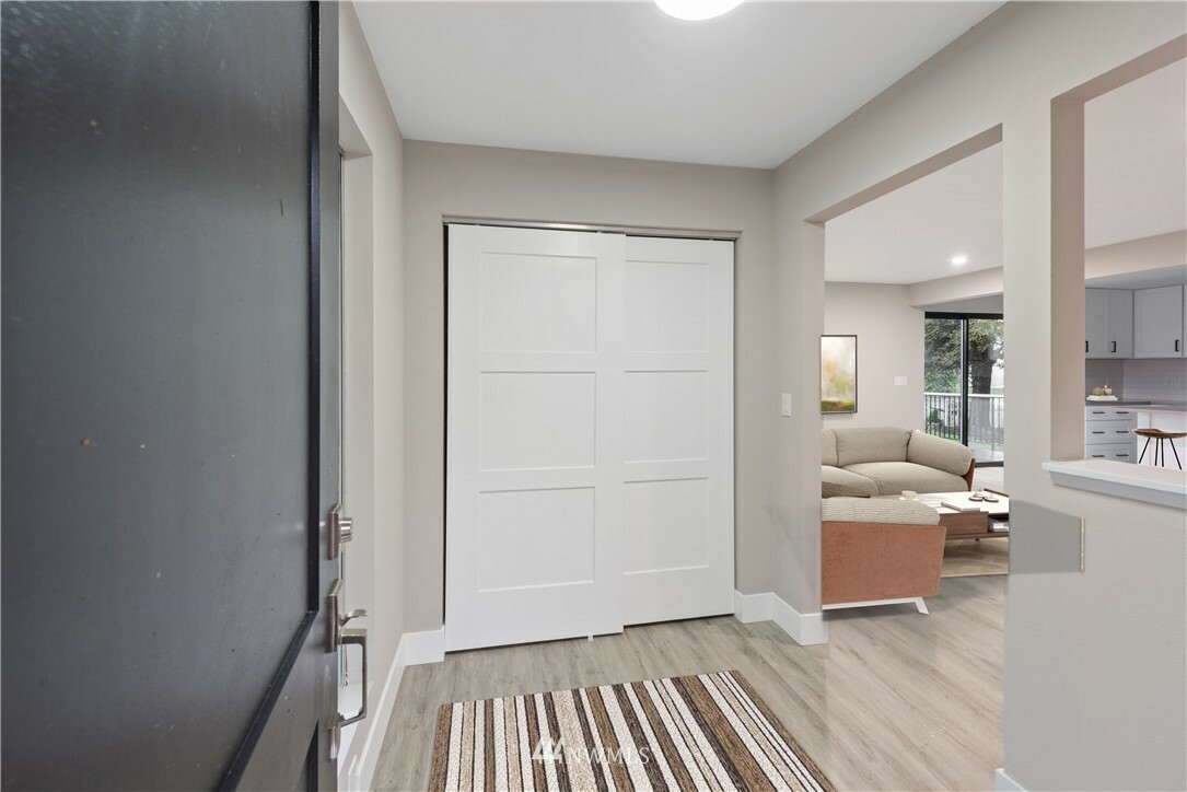 Property Photo: 16050 11th Avenue SW WA 98166