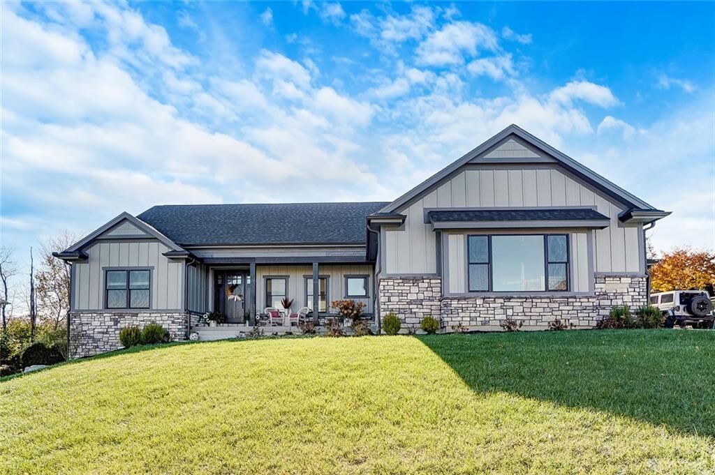 Property Photo: 2621 Virginia Drive OH 45434