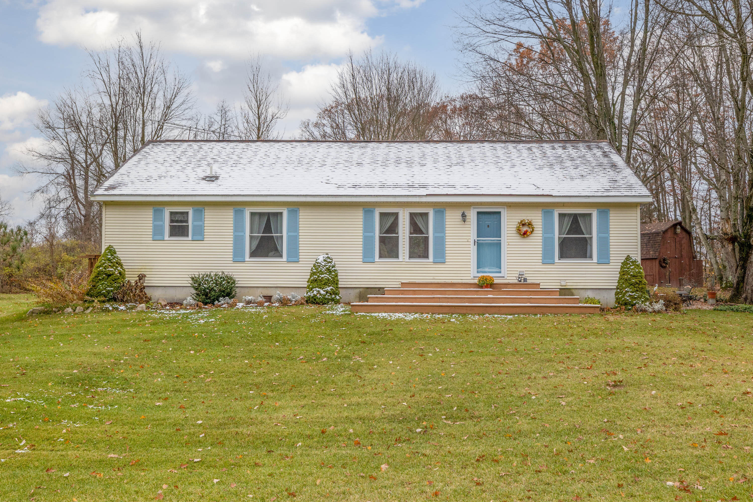 Property Photo:  3971 Jackson Road  MI 49310 