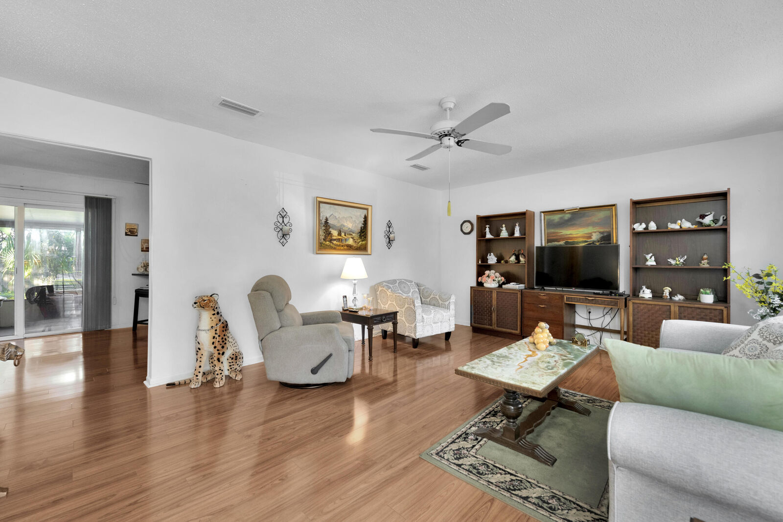 Property Photo: 294 Echo Circle FL 32548