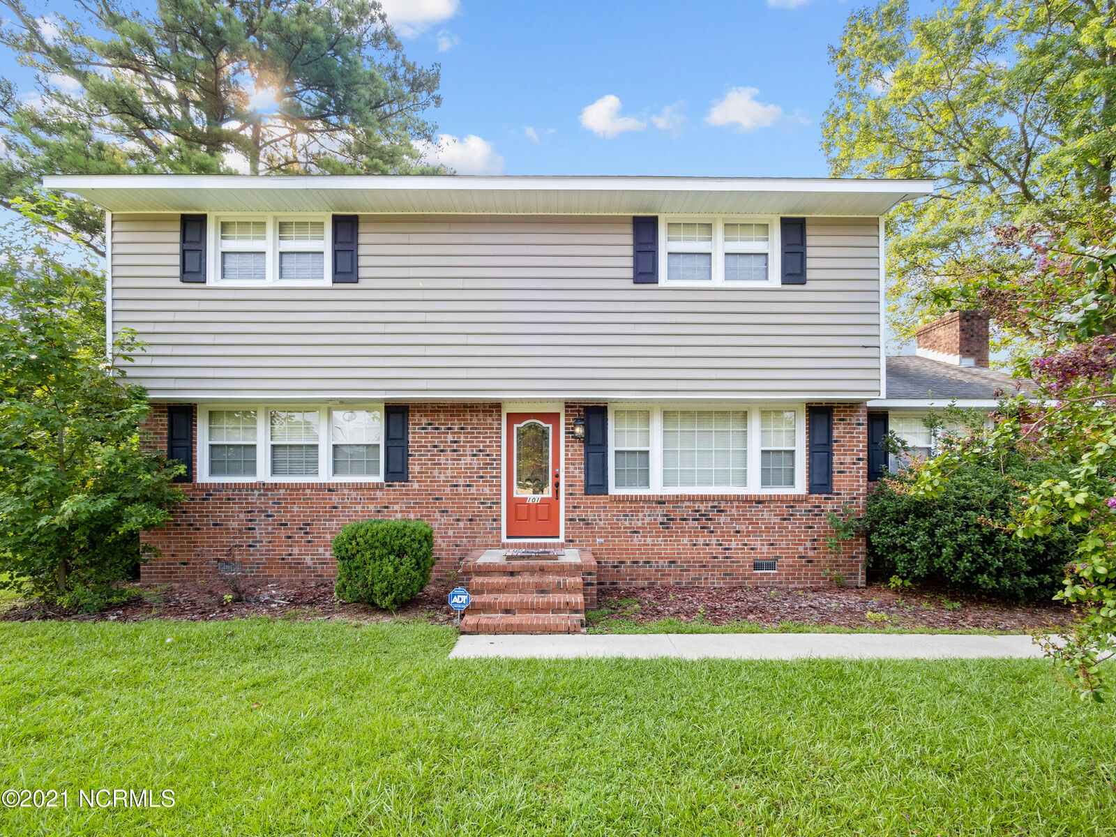 Property Photo: 101 Brookview Drive NC 28540