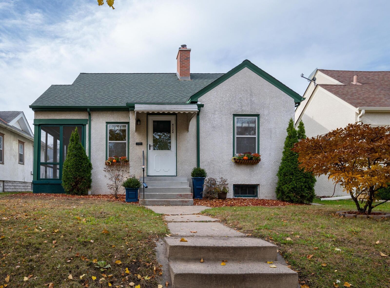 Property Photo:  4124 25th Avenue S  MN 55406 
