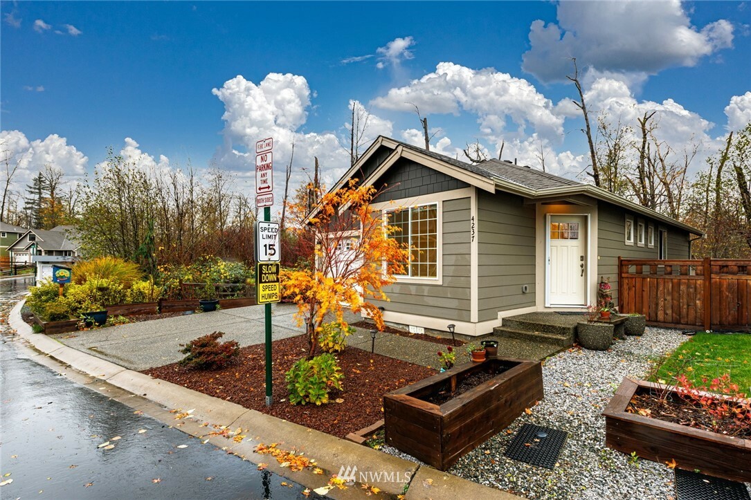 Property Photo:  4237 Fuchsia Drive  WA 98226 