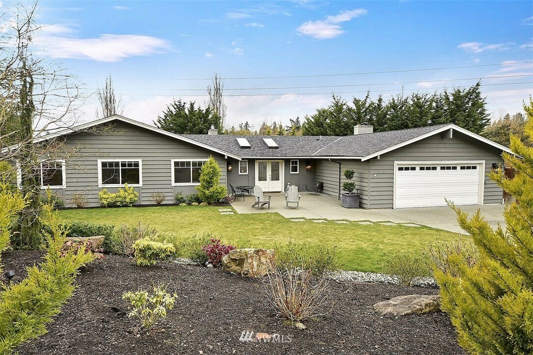 Property Photo: 8411 NE 21st Place WA 98004