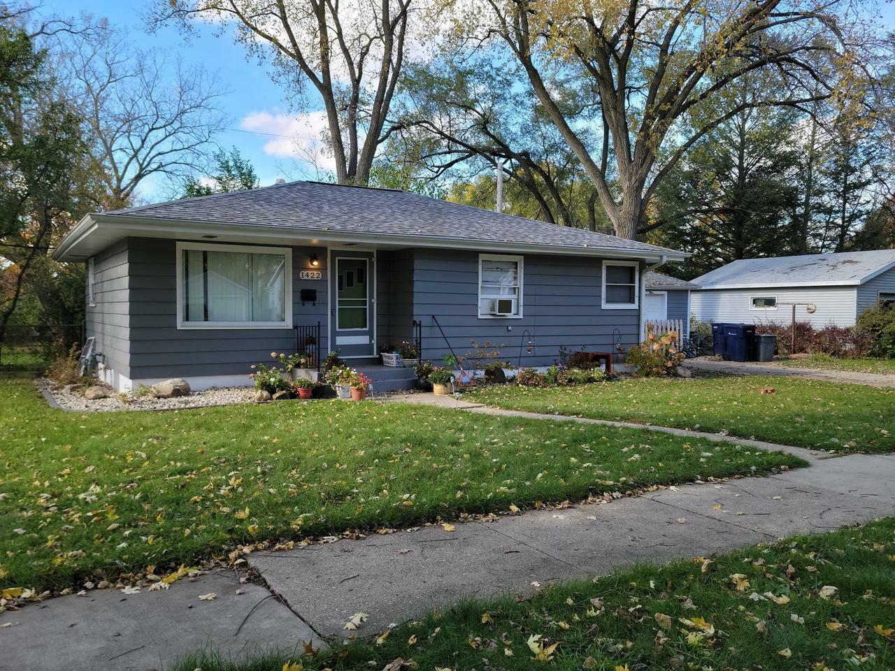 1422 South Crosby Ave  Janesville WI 53546 photo