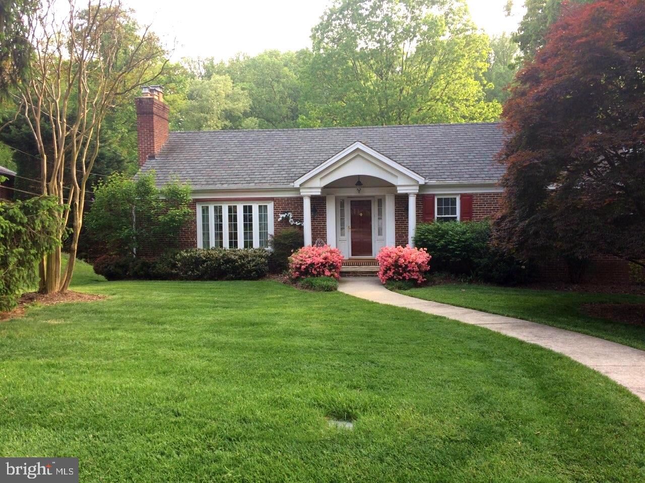 Property Photo: 1112 Hampton Garth MD 21286