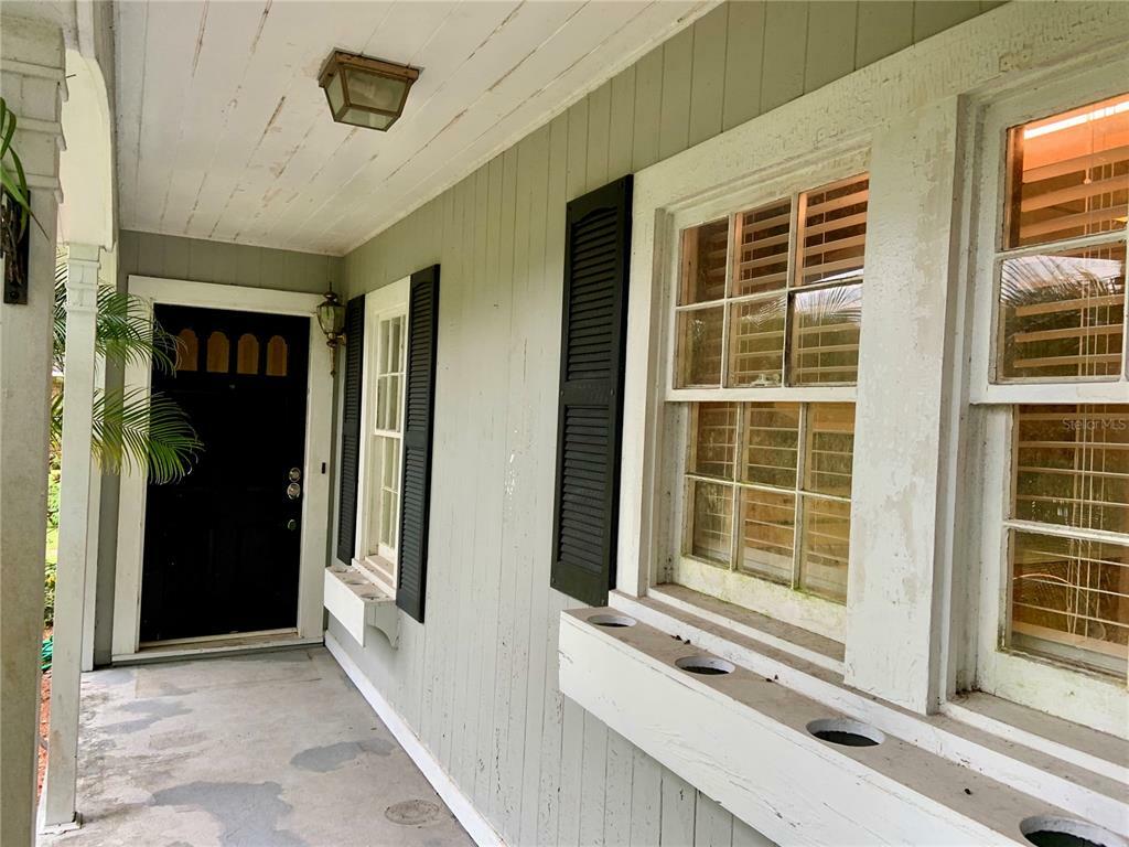 Property Photo:  609 E Main Street  FL 33873 