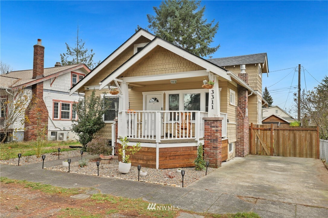 Property Photo:  3311 E K Street  WA 98404 