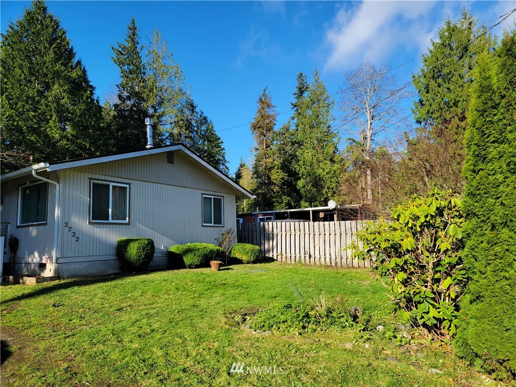 Property Photo:  2722 El Camano Street  WA 98282 