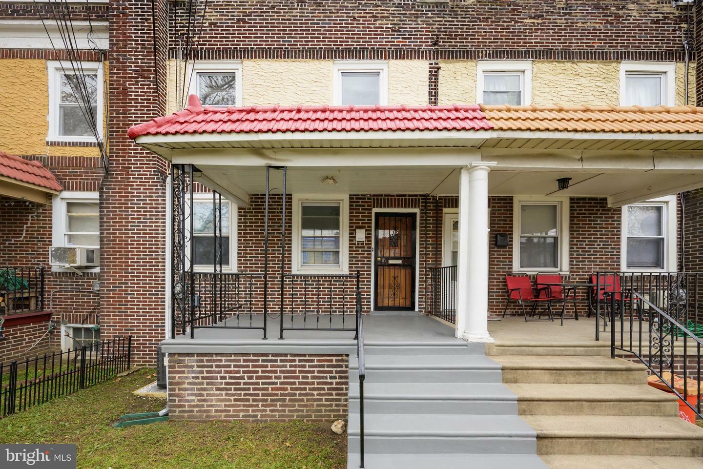 Property Photo:  4610 Woodland Avenue  NJ 08110 