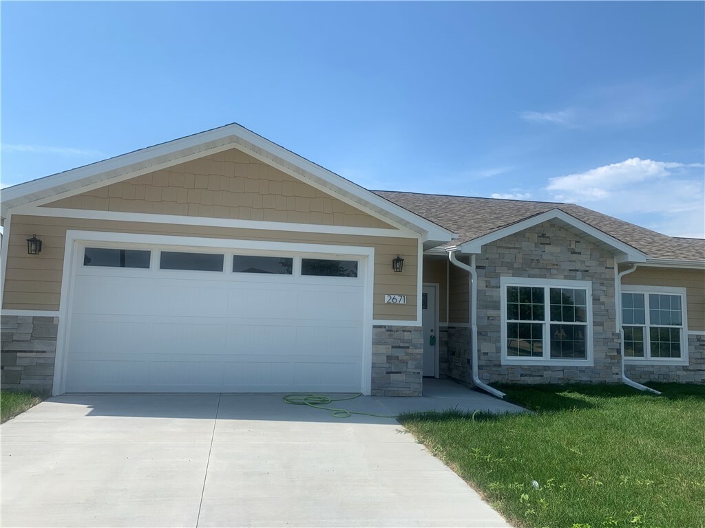 Property Photo:  2671 Bos Landen Drive  IA 50219 