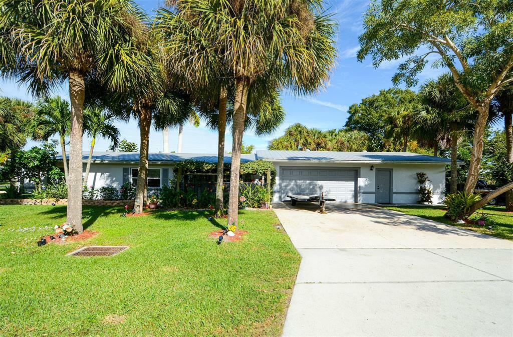 Property Photo:  8416 Riverside Drive  FL 33982 