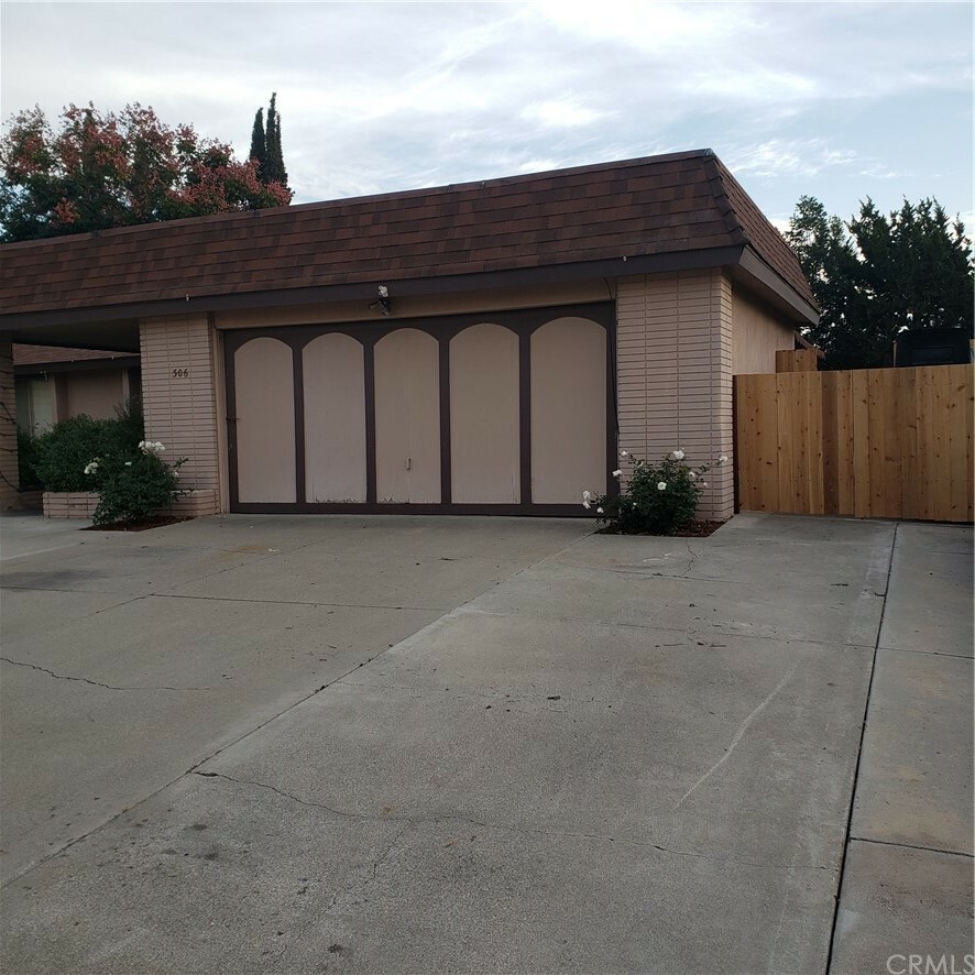 Property Photo:  306 Swanee Avenue  CA 92870 