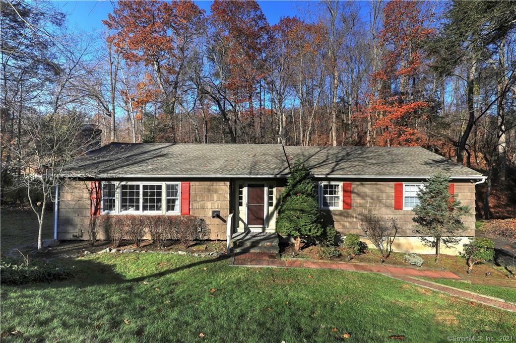 Property Photo:  728 North Greenbrier Drive  CT 06477 