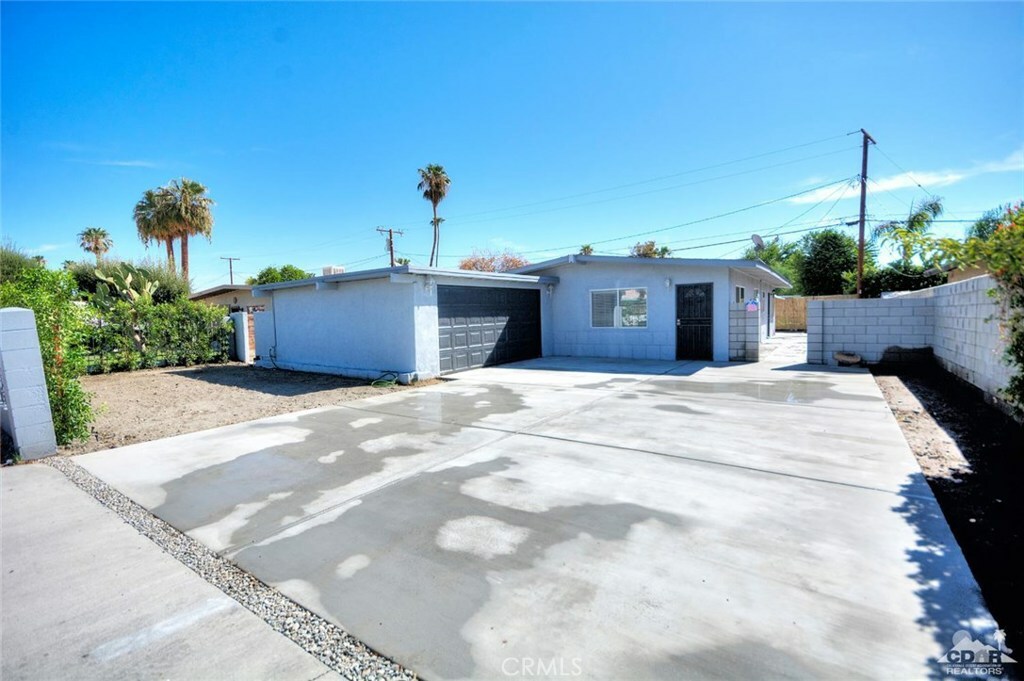 Property Photo:  31890 Avenida La Paloma  CA 92234 