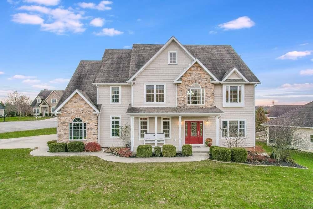 Property Photo:  3715 Sandbridge Drive  IN 47374