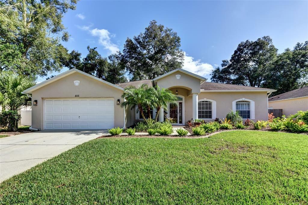 Property Photo:  805 Cypress Oak Circle  FL 32720 