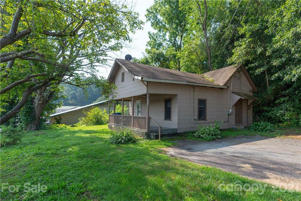 Property Photo:  8063 Carolina Boulevard  NC 28721 