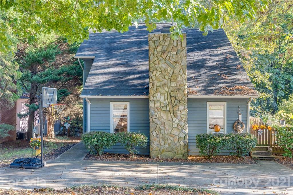 Property Photo:  9119 Windjammer Drive  SC 29708 